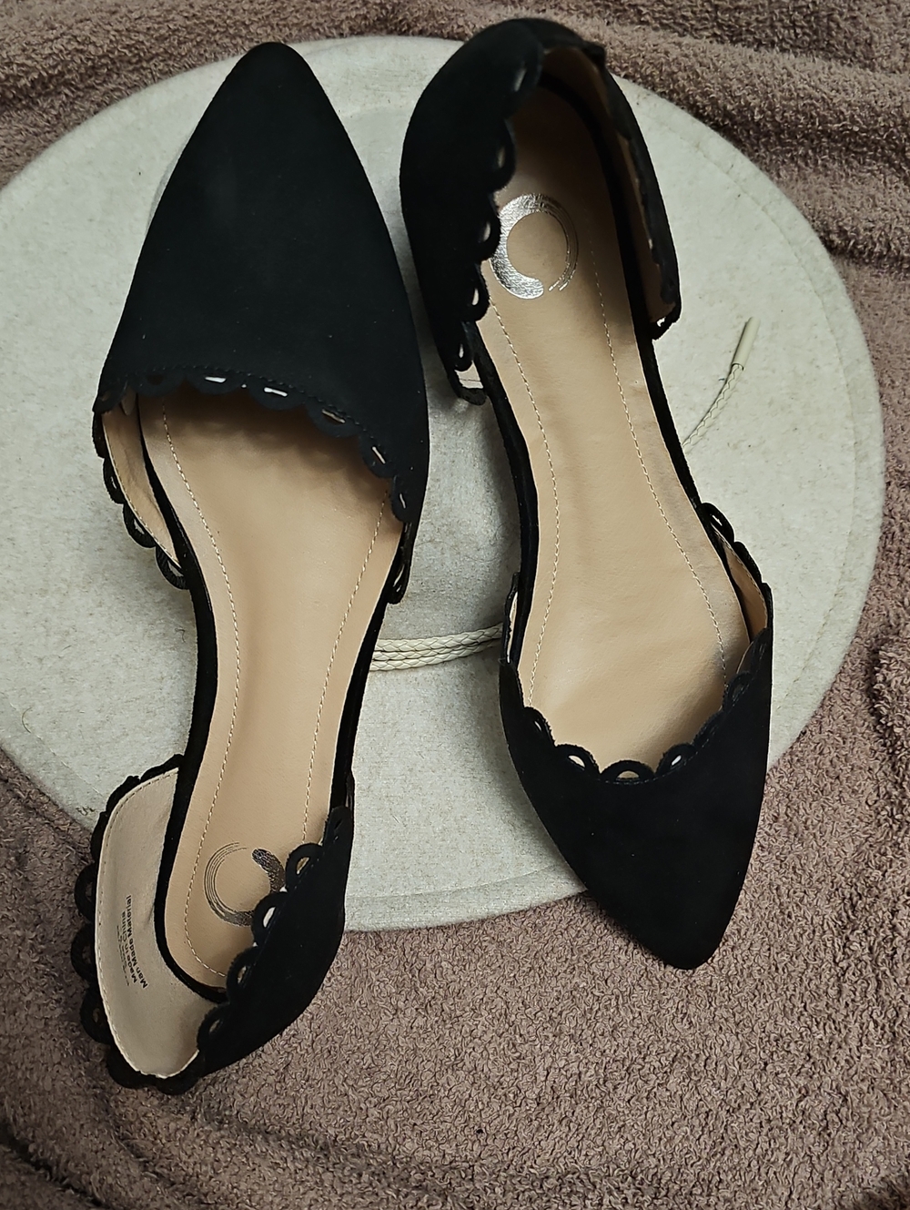 Journee Collection The Jezlin Flat Vegan Suede Block Heel Black Size 9M New